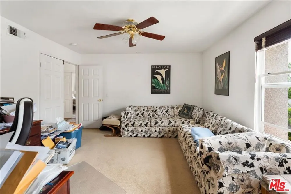 7307 Hannum Avenue Culver City, CA 90230