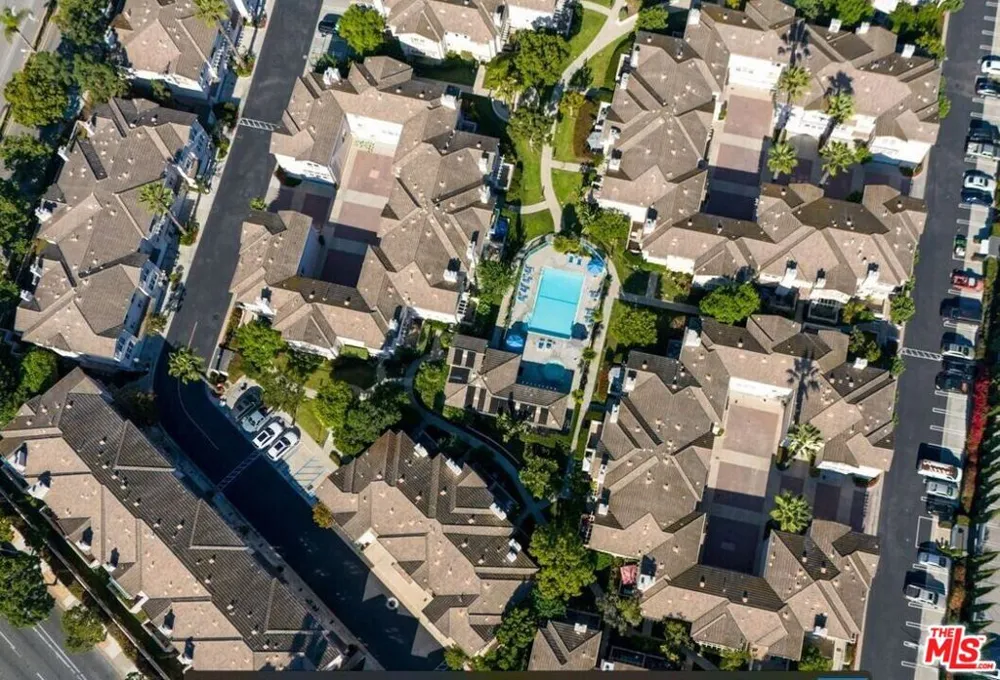 7307 Hannum Avenue Culver City, CA 90230