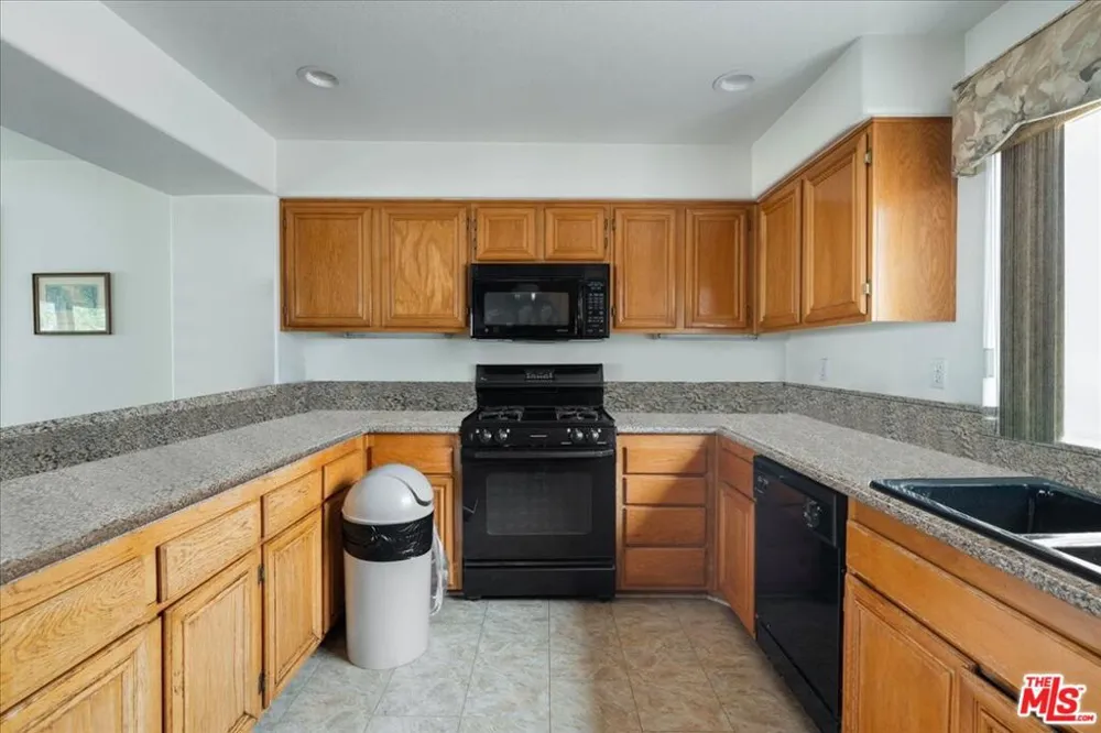 7307 Hannum Avenue Culver City, CA 90230