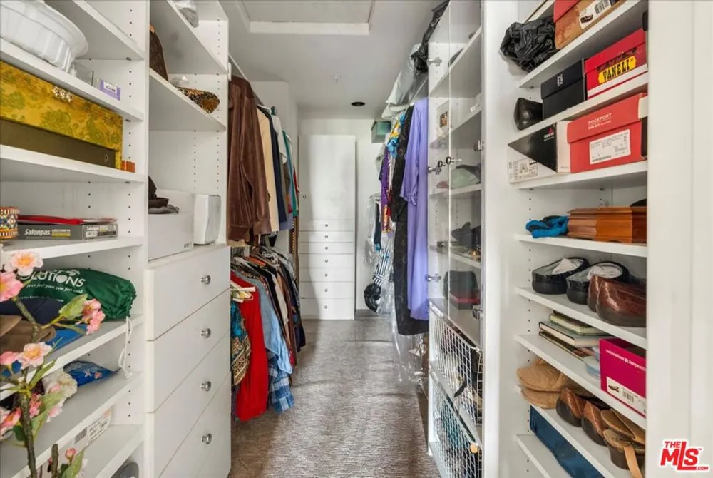 7307 Hannum Avenue Culver City, CA 90230
