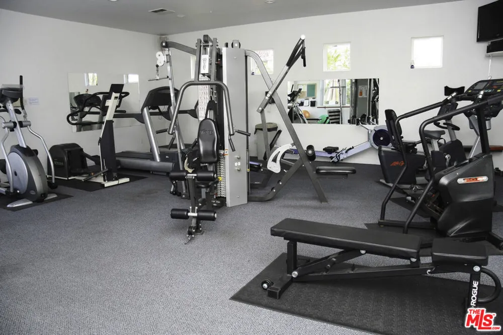 7307 Hannum Avenue Culver City, CA 90230