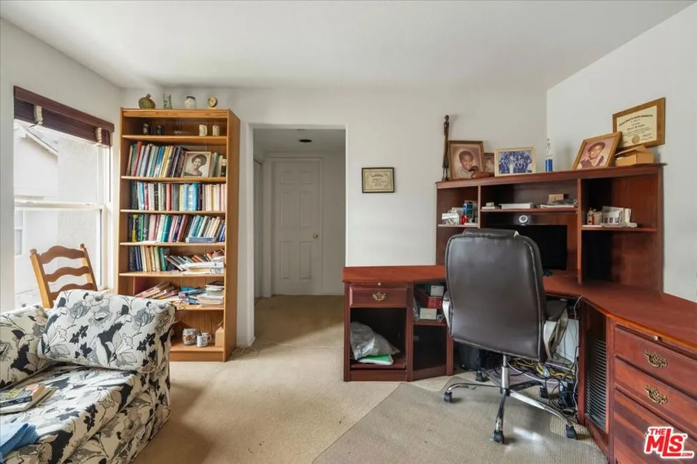 7307 Hannum Avenue Culver City, CA 90230