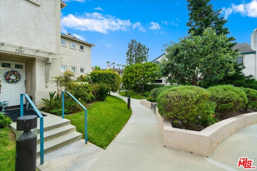 7307 Hannum Avenue Culver City, CA 90230