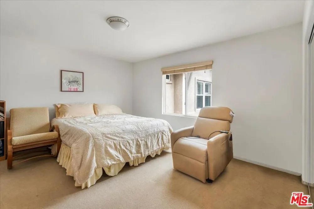 7307 Hannum Avenue Culver City, CA 90230