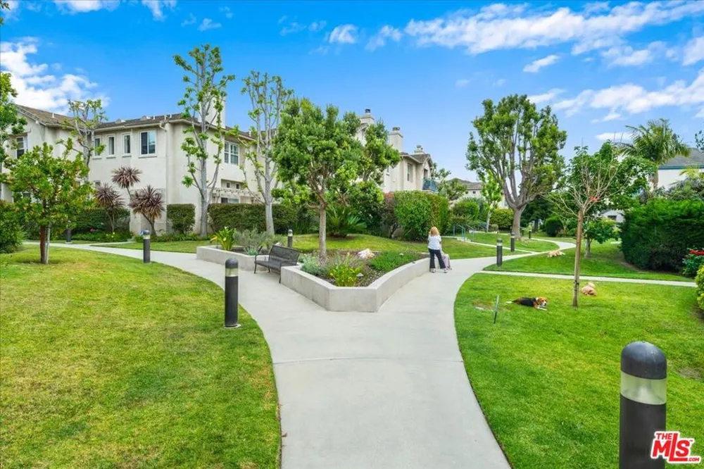 7307 Hannum Avenue Culver City, CA 90230