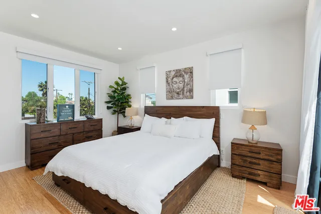 7447 W 81ST STREET Los Angeles, CA 90045
