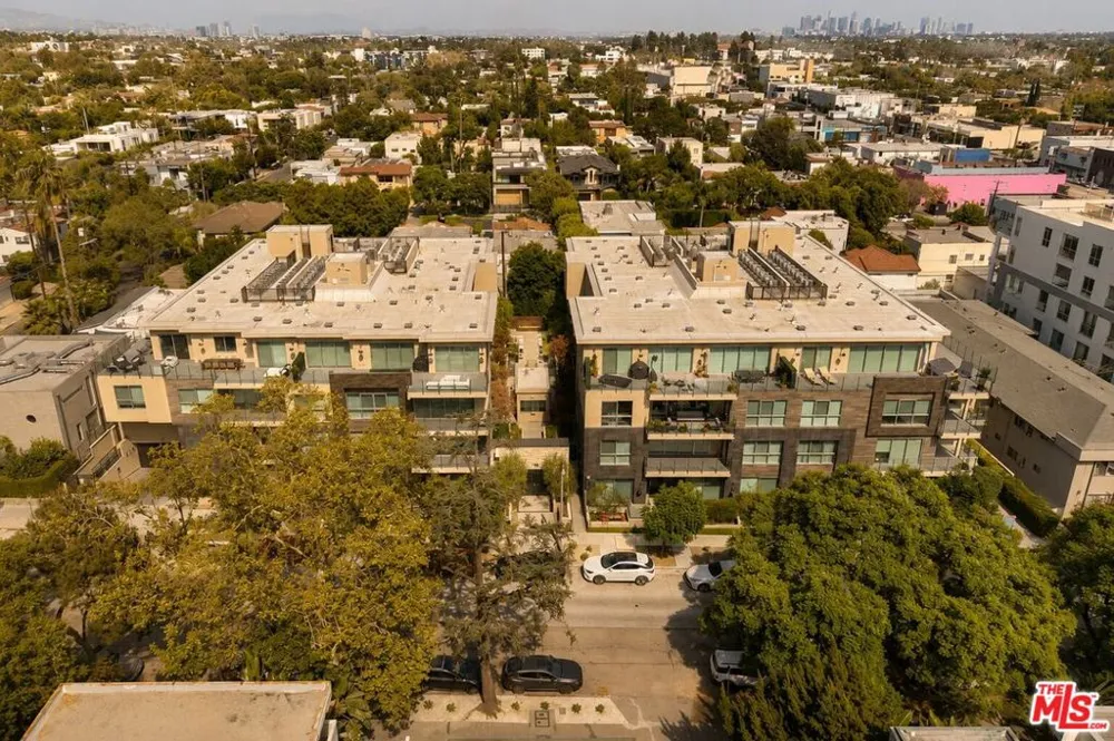 728 Sweetzer Avenue #112 West Hollywood, CA 90069