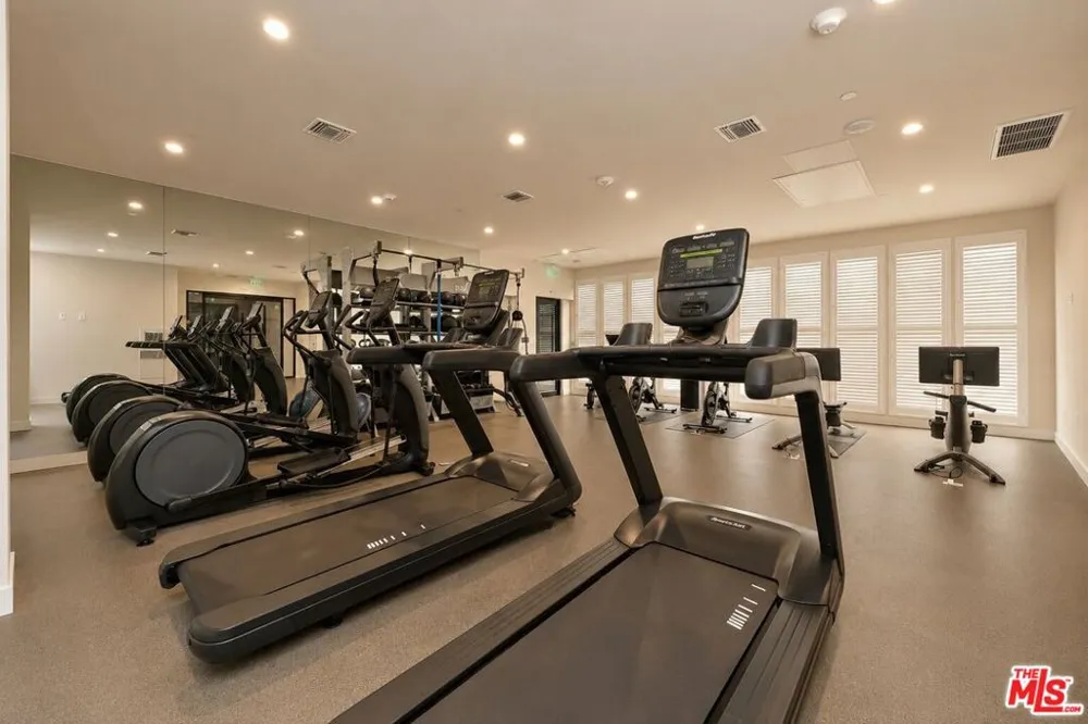 728 Sweetzer Avenue #112 West Hollywood, CA 90069