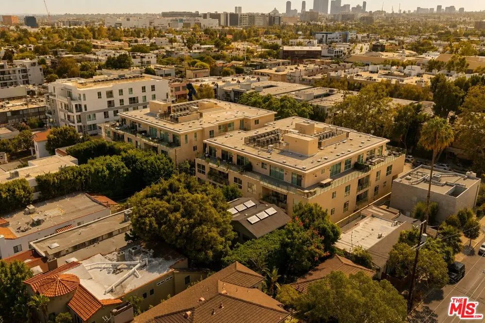728 Sweetzer Avenue #112 West Hollywood, CA 90069