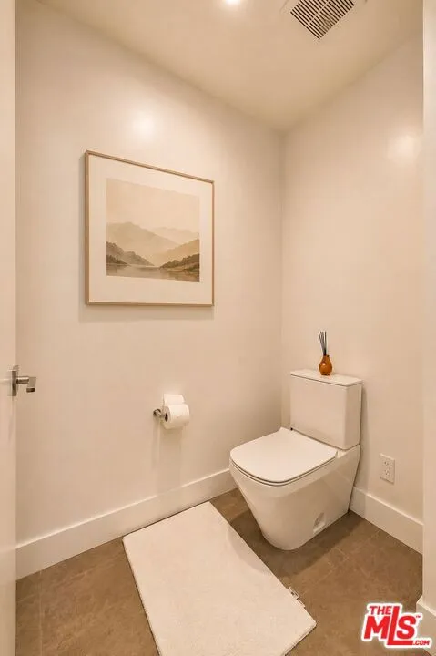 728 Sweetzer Avenue #112 West Hollywood, CA 90069
