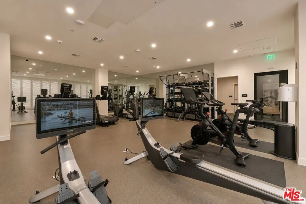 728 Sweetzer Avenue #112 West Hollywood, CA 90069
