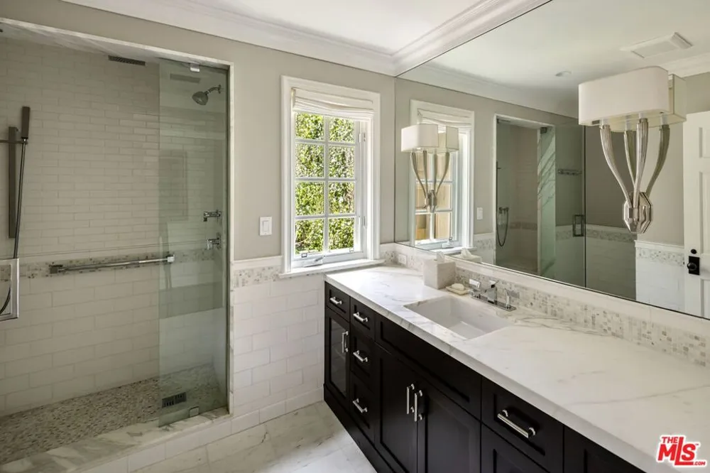 12824 Evanston Street Los Angeles, CA 90049