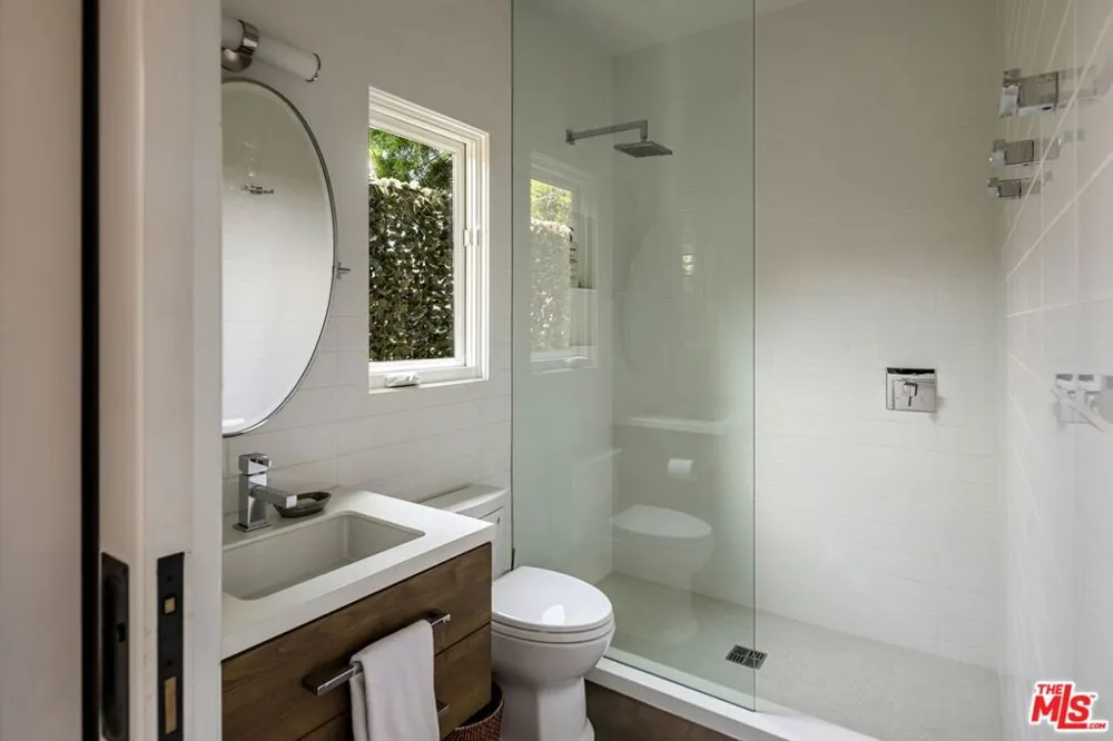 12824 Evanston Street Los Angeles, CA 90049