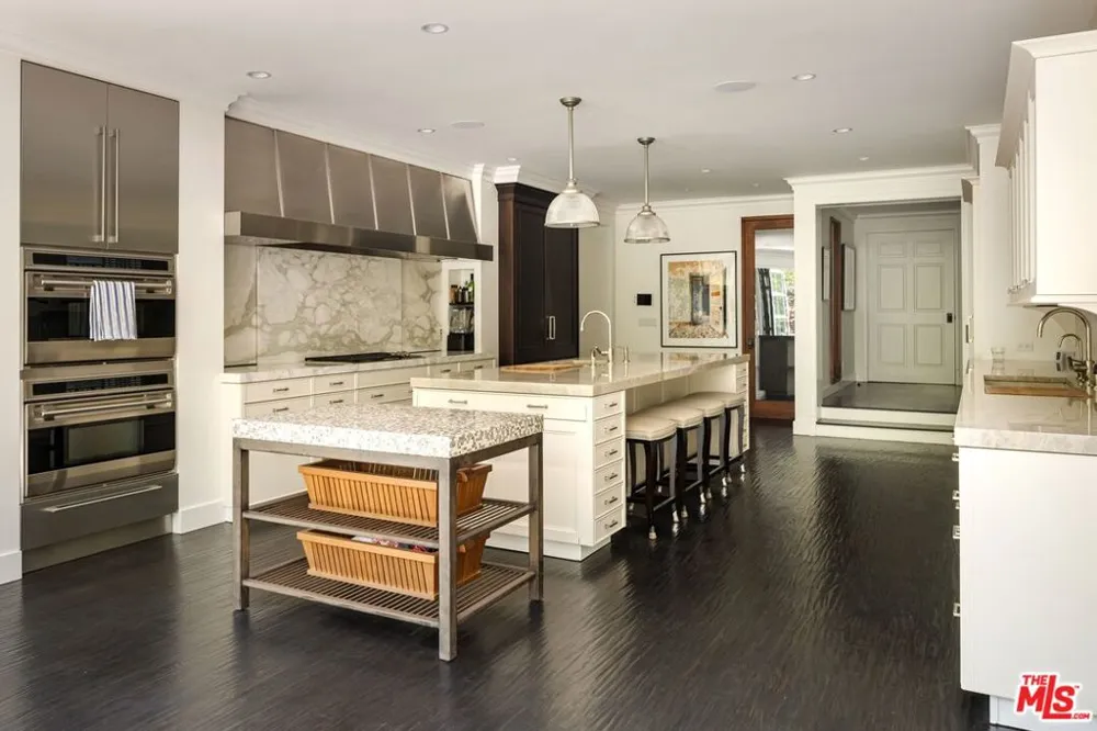 12824 Evanston Street Los Angeles, CA 90049