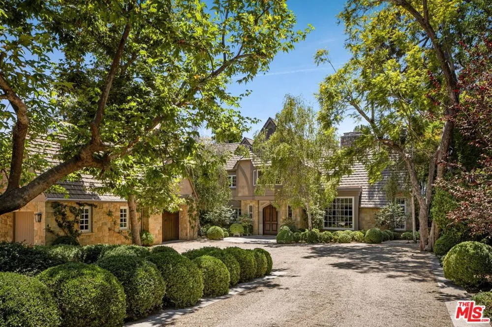 12824 Evanston Street Los Angeles, CA 90049