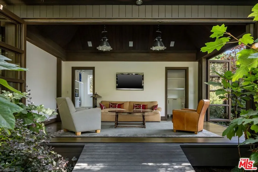 12824 Evanston Street Los Angeles, CA 90049
