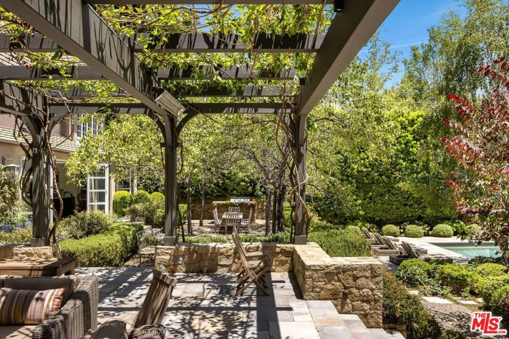 12824 Evanston Street Los Angeles, CA 90049