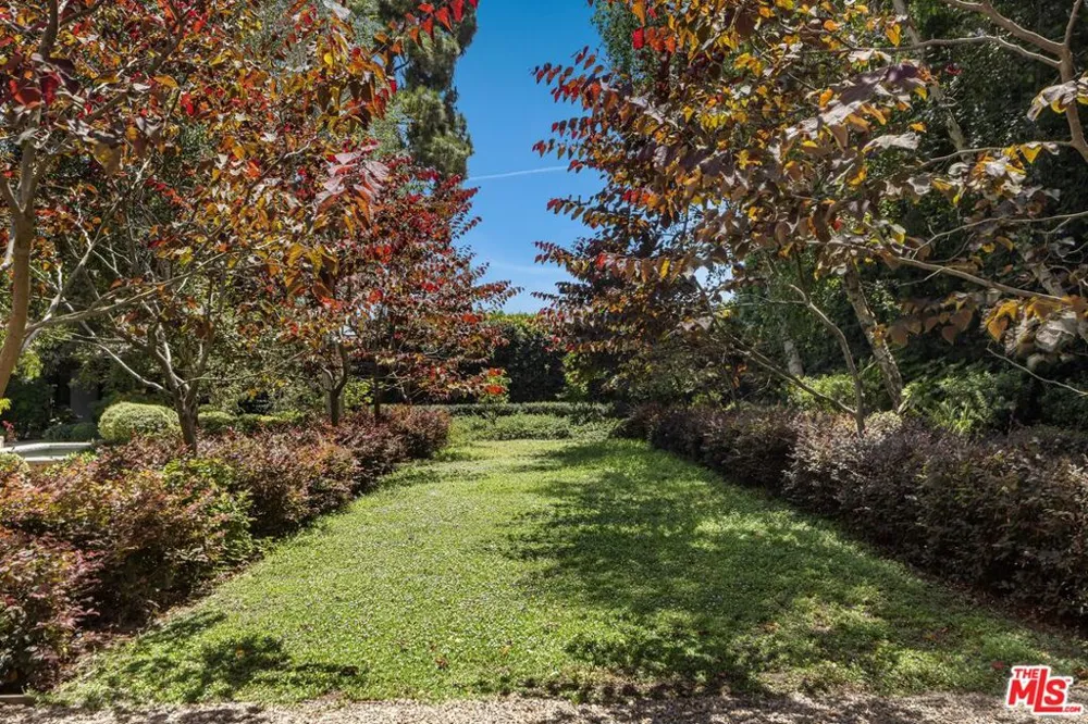 12824 Evanston Street Los Angeles, CA 90049