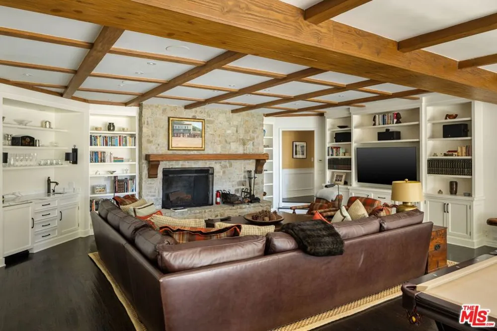 12824 Evanston Street Los Angeles, CA 90049