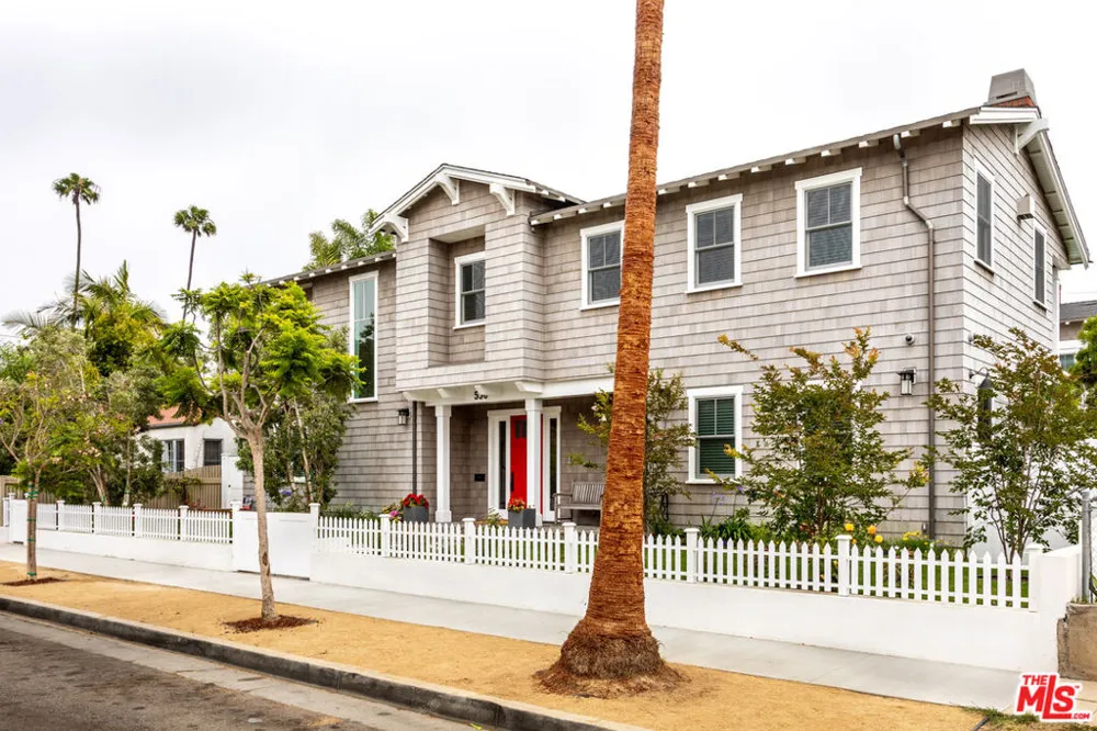 550 San Juan Avenue Venice, CA 90291