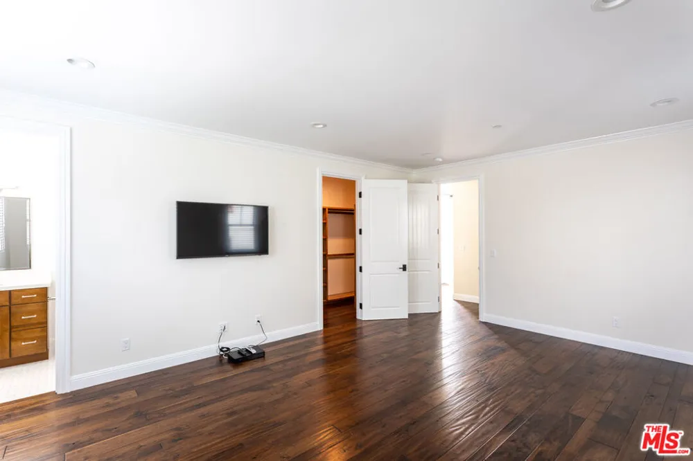 550 San Juan Avenue Venice, CA 90291