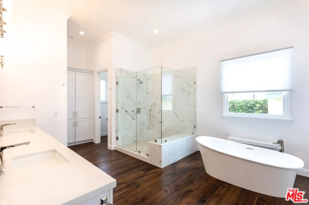 550 San Juan Avenue Venice, CA 90291