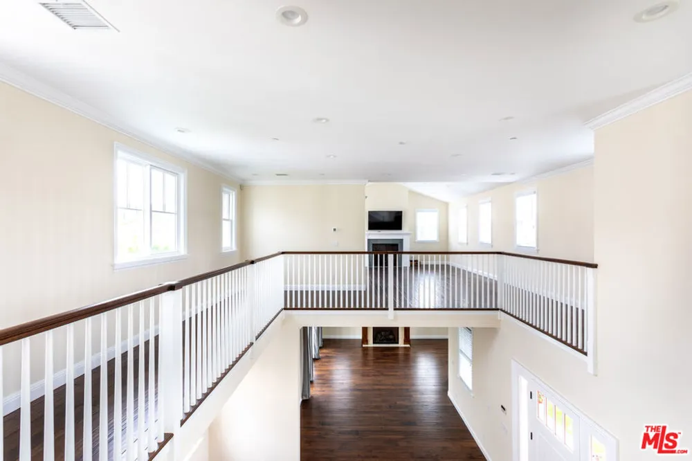 550 San Juan Avenue Venice, CA 90291