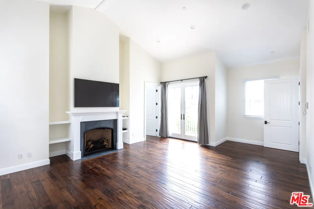 550 San Juan Avenue Venice, CA 90291