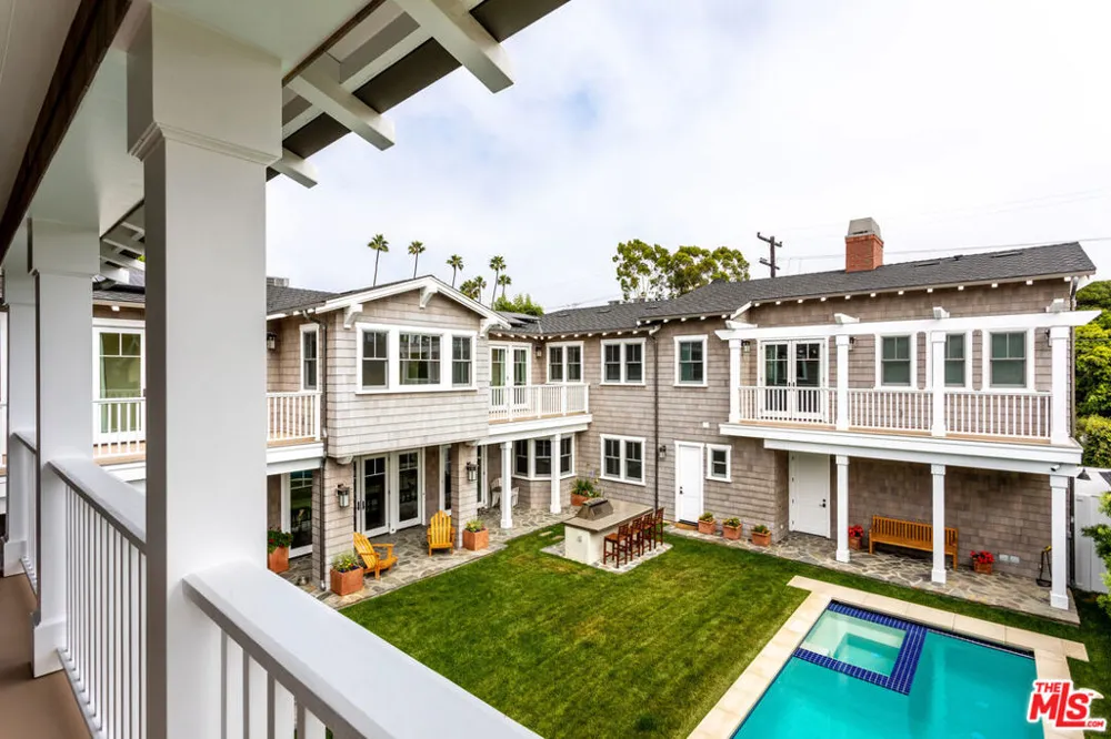 550 San Juan Avenue Venice, CA 90291