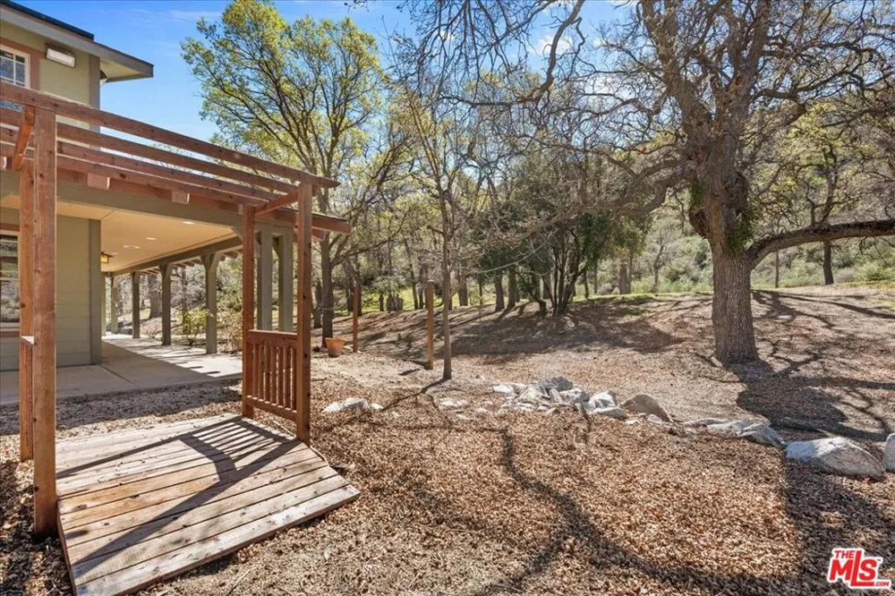 28200 Pine Canyon Road Lake Hughes, CA 93532