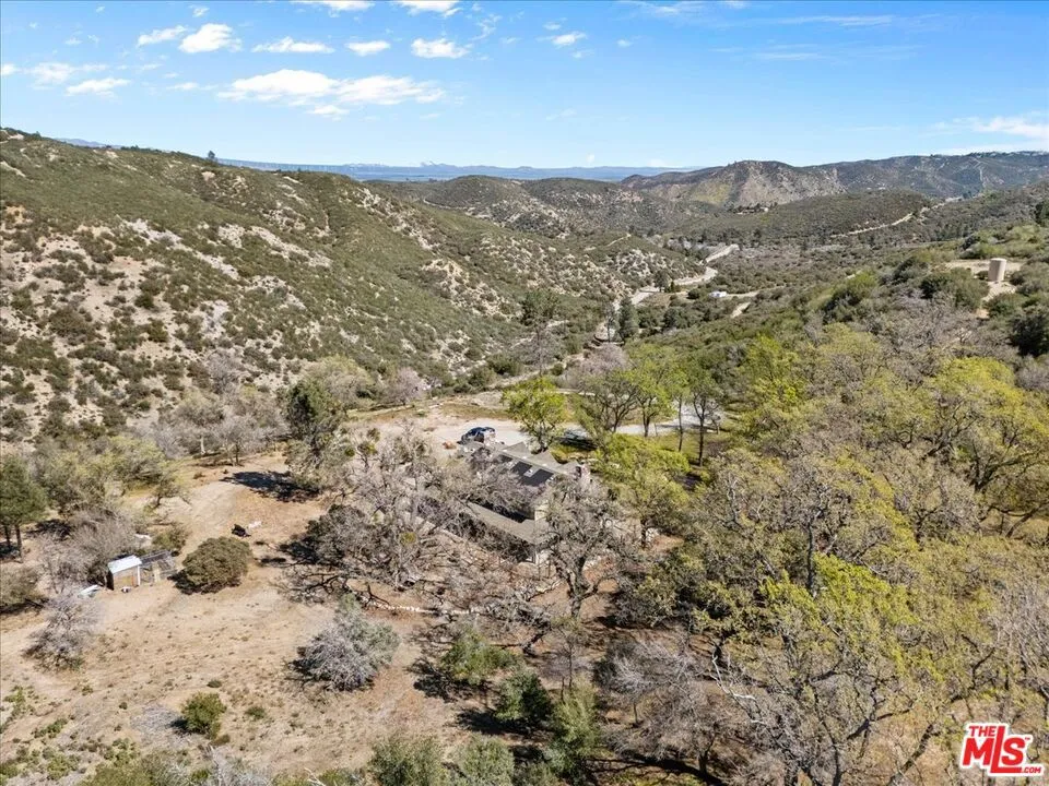 28200 Pine Canyon Road Lake Hughes, CA 93532