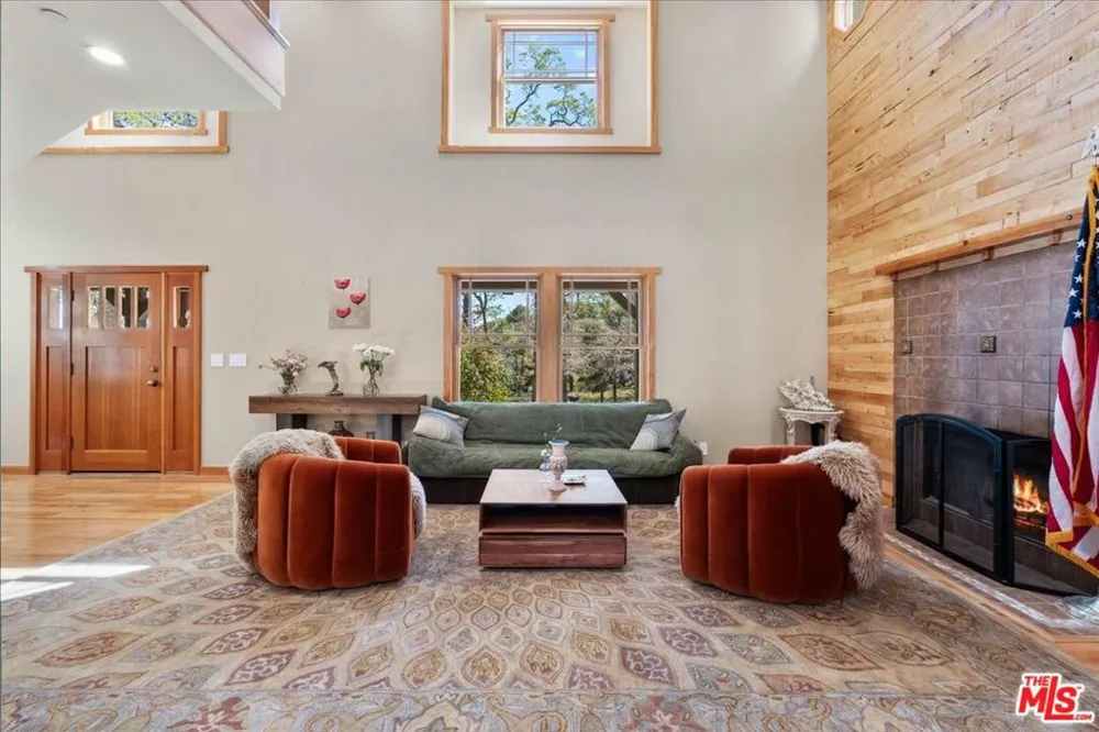 28200 Pine Canyon Road Lake Hughes, CA 93532