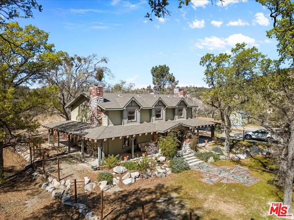 28200 Pine Canyon Road Lake Hughes, CA 93532