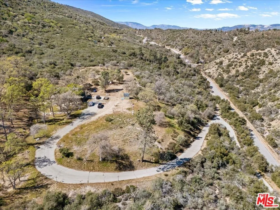 28200 Pine Canyon Road Lake Hughes, CA 93532