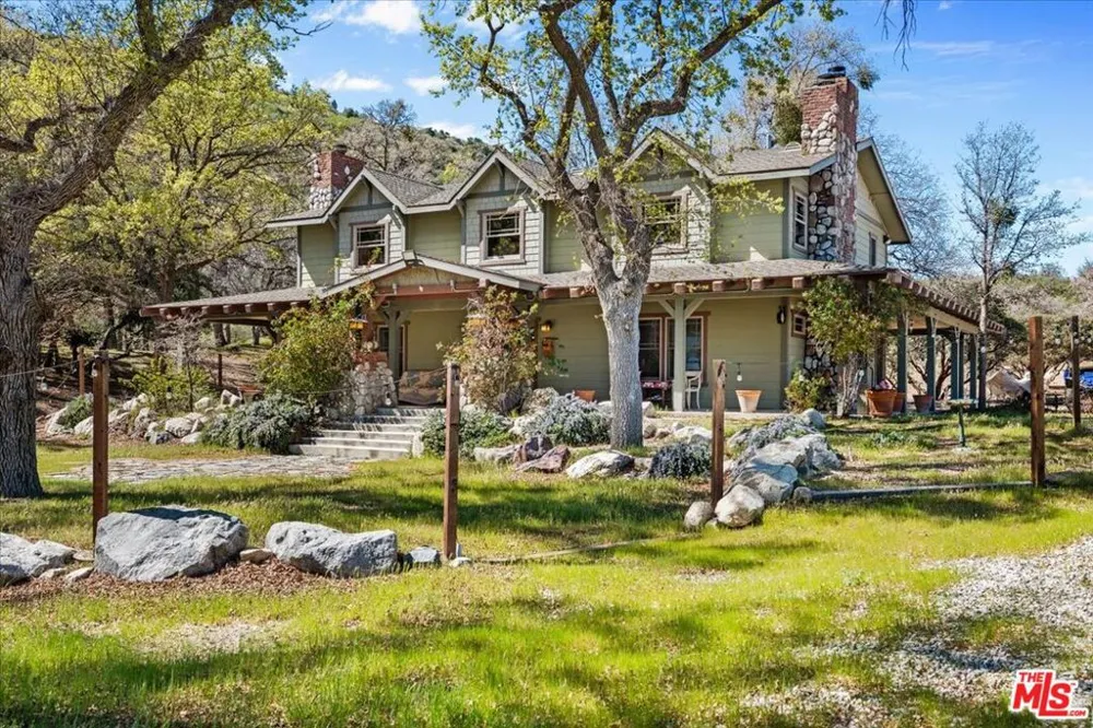 28200 Pine Canyon Road Lake Hughes, CA 93532