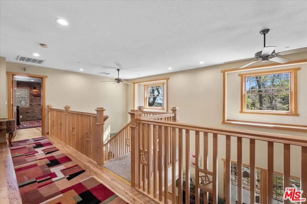 28200 Pine Canyon Road Lake Hughes, CA 93532