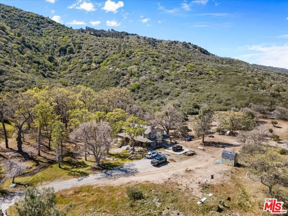 28200 Pine Canyon Road Lake Hughes, CA 93532
