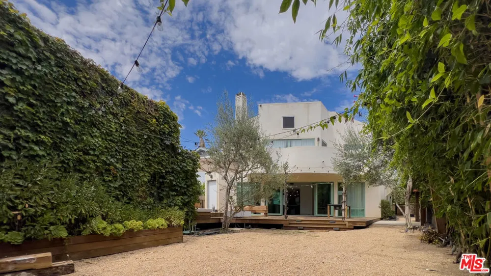 358 11th Street Santa Monica, CA 90402