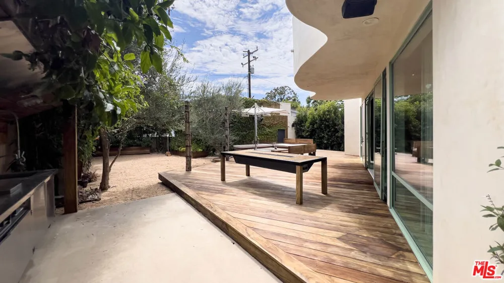 358 11th Street Santa Monica, CA 90402