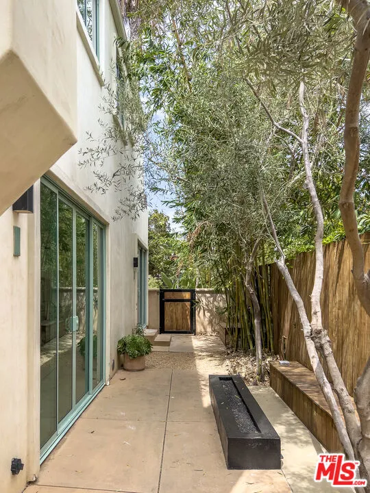 358 11th Street Santa Monica, CA 90402