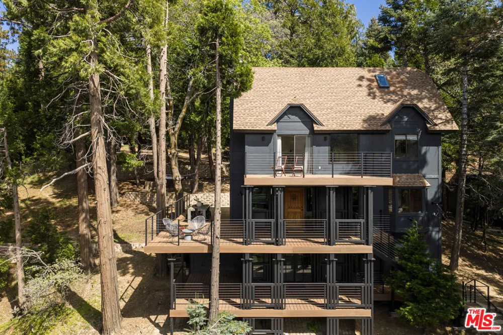 413 Cimarron Lane Lake Arrowhead, CA 92352