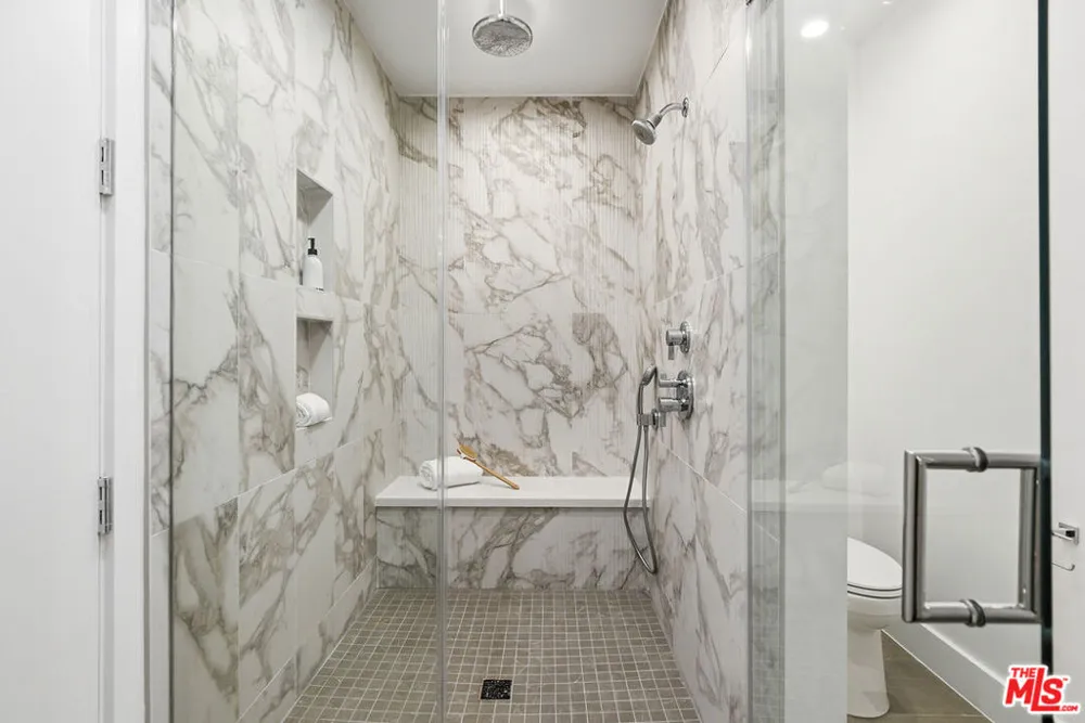 4095 Sawtelle Boulevard #B Culver City, CA 90066