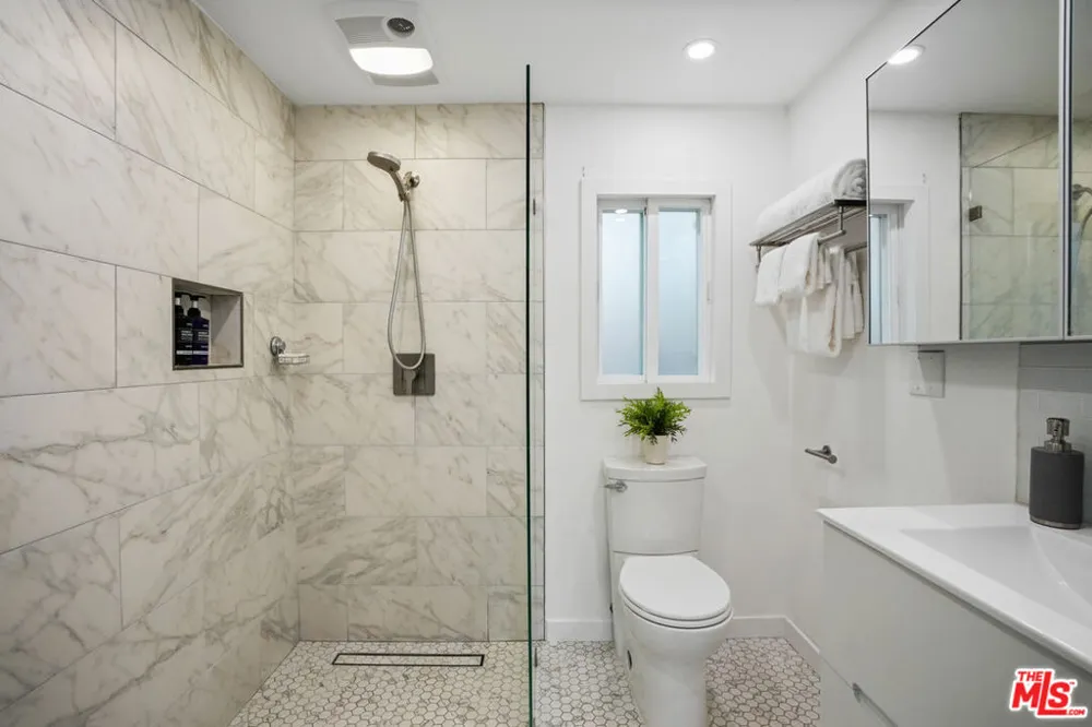 4744 Camellia Avenue Valley Village, CA 91602