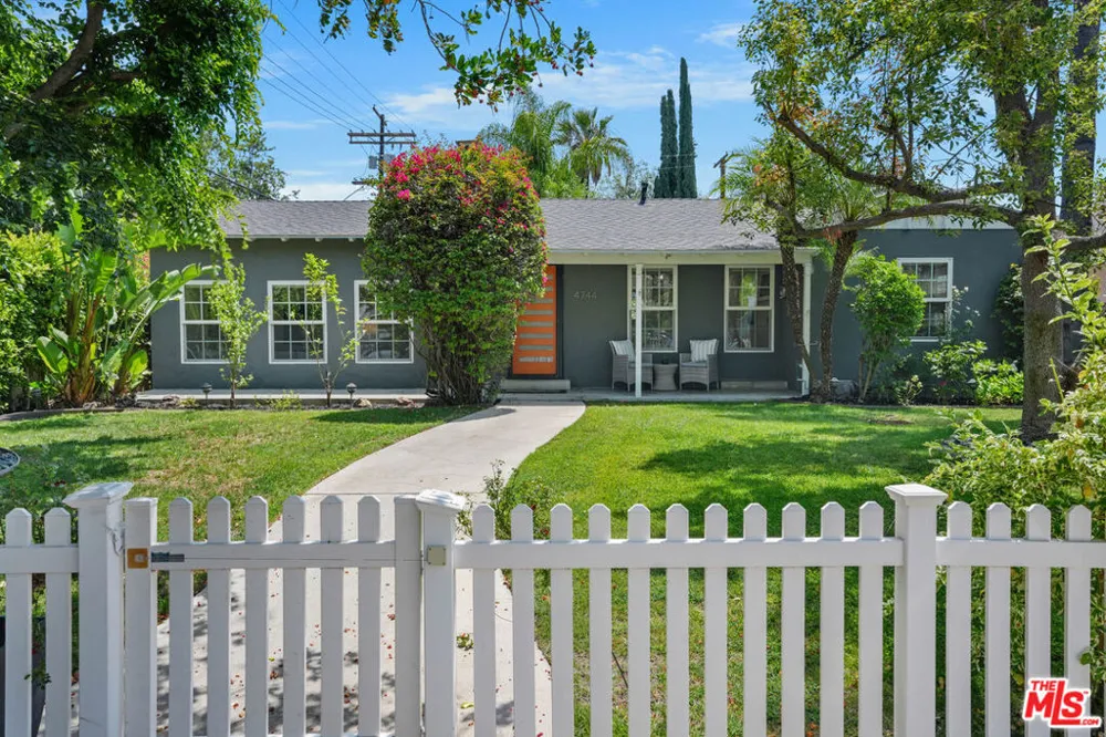 4744 Camellia Avenue Valley Village, CA 91602