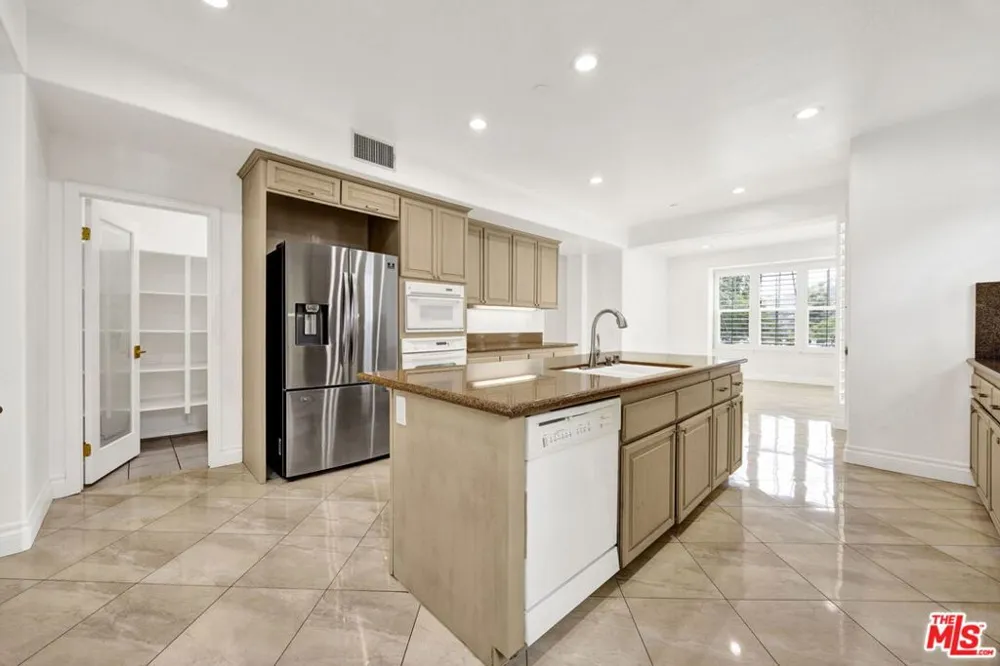 680 Adirondack Lane Claremont, CA 91711