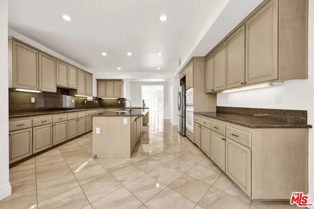 680 Adirondack Lane Claremont, CA 91711