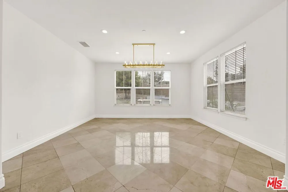 680 Adirondack Lane Claremont, CA 91711