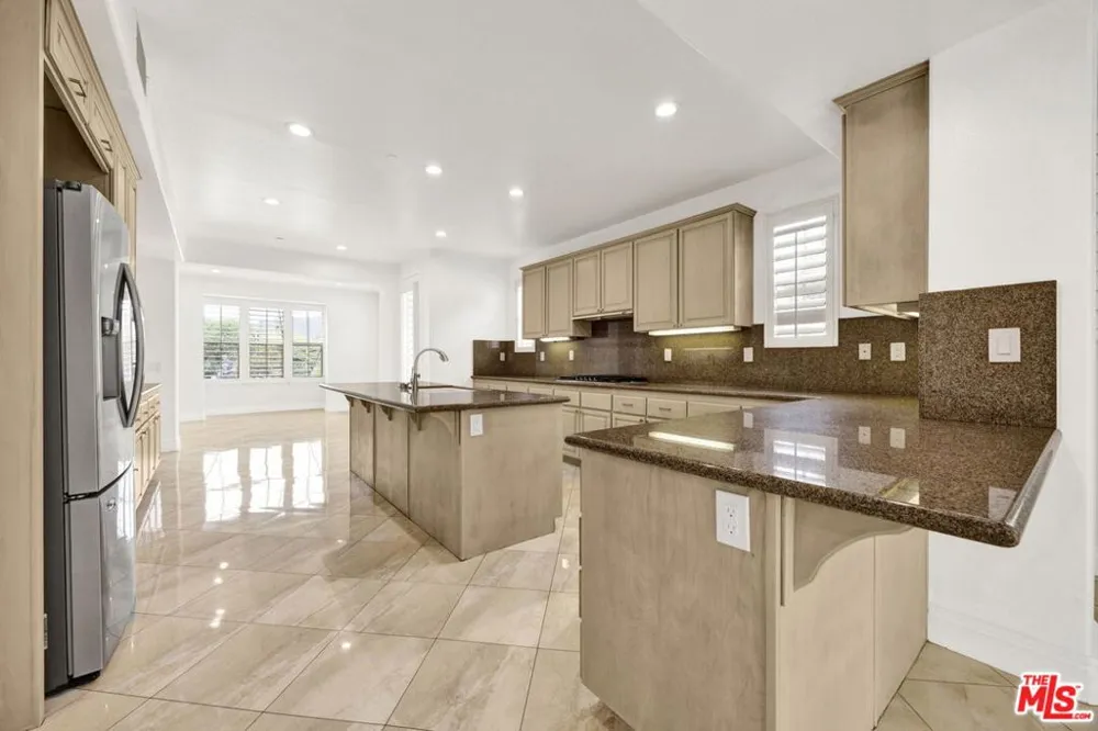 680 Adirondack Lane Claremont, CA 91711
