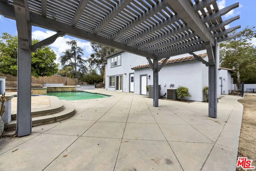 680 Adirondack Lane Claremont, CA 91711