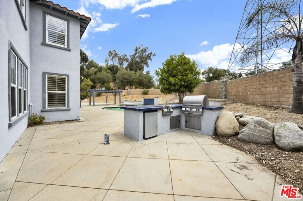 680 Adirondack Lane Claremont, CA 91711